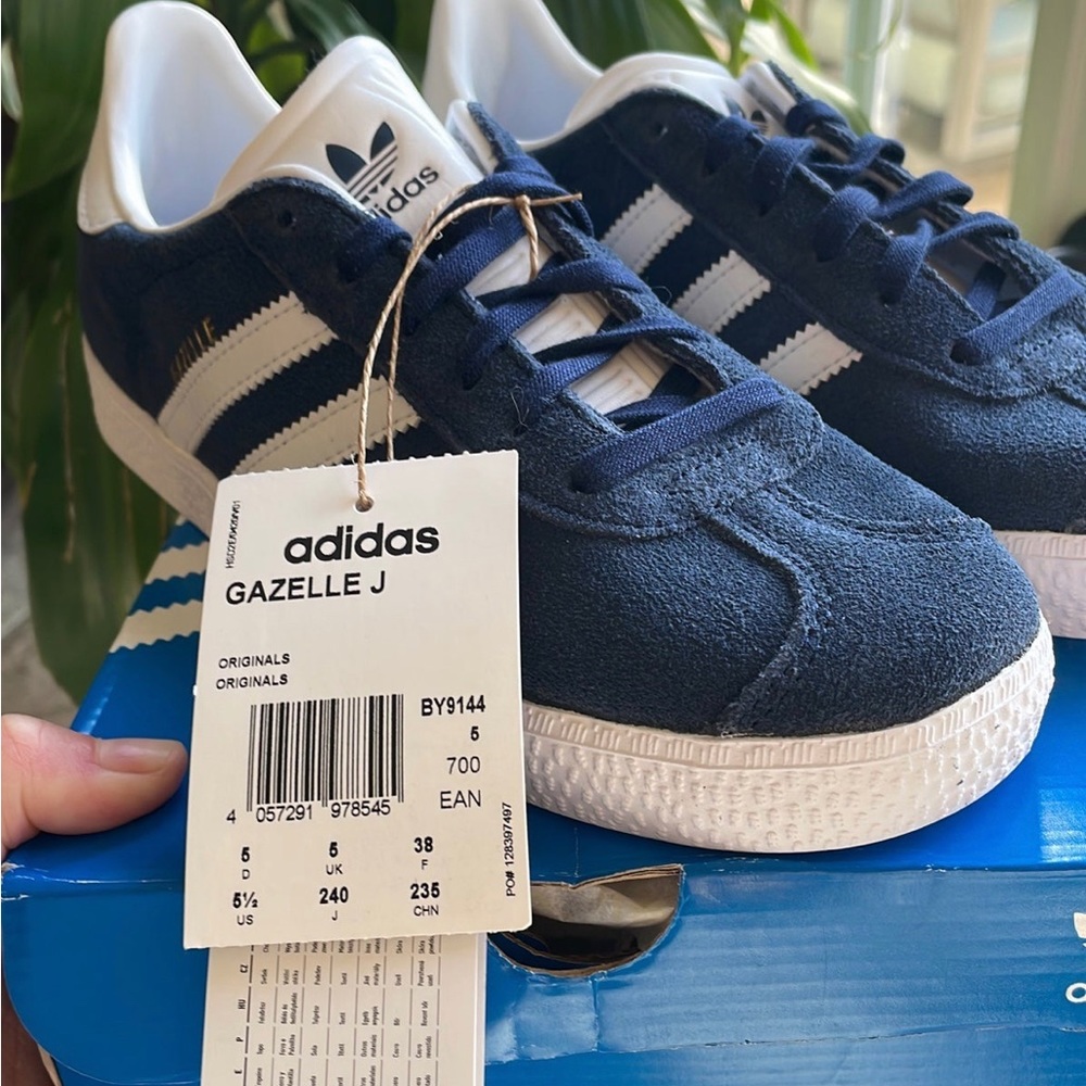 Adidas Gazelle (brand new)